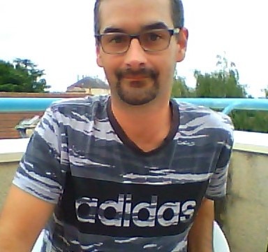 Kerry - Annonce gay à Beloeil Profil de Kerry, 40 ans, Annonce gay à Beloeil (Hainaut)