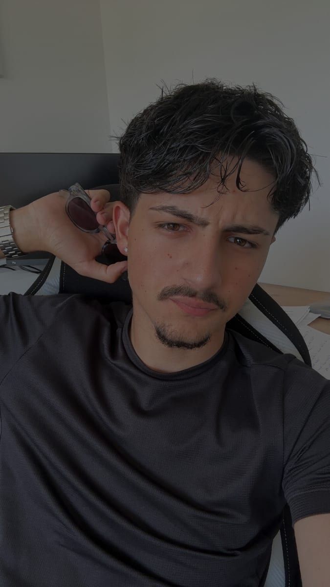 Solal - Annonce gay à Mouscron Profil de Solal, 39 ans, Annonce gay à Mouscron (Hainaut)