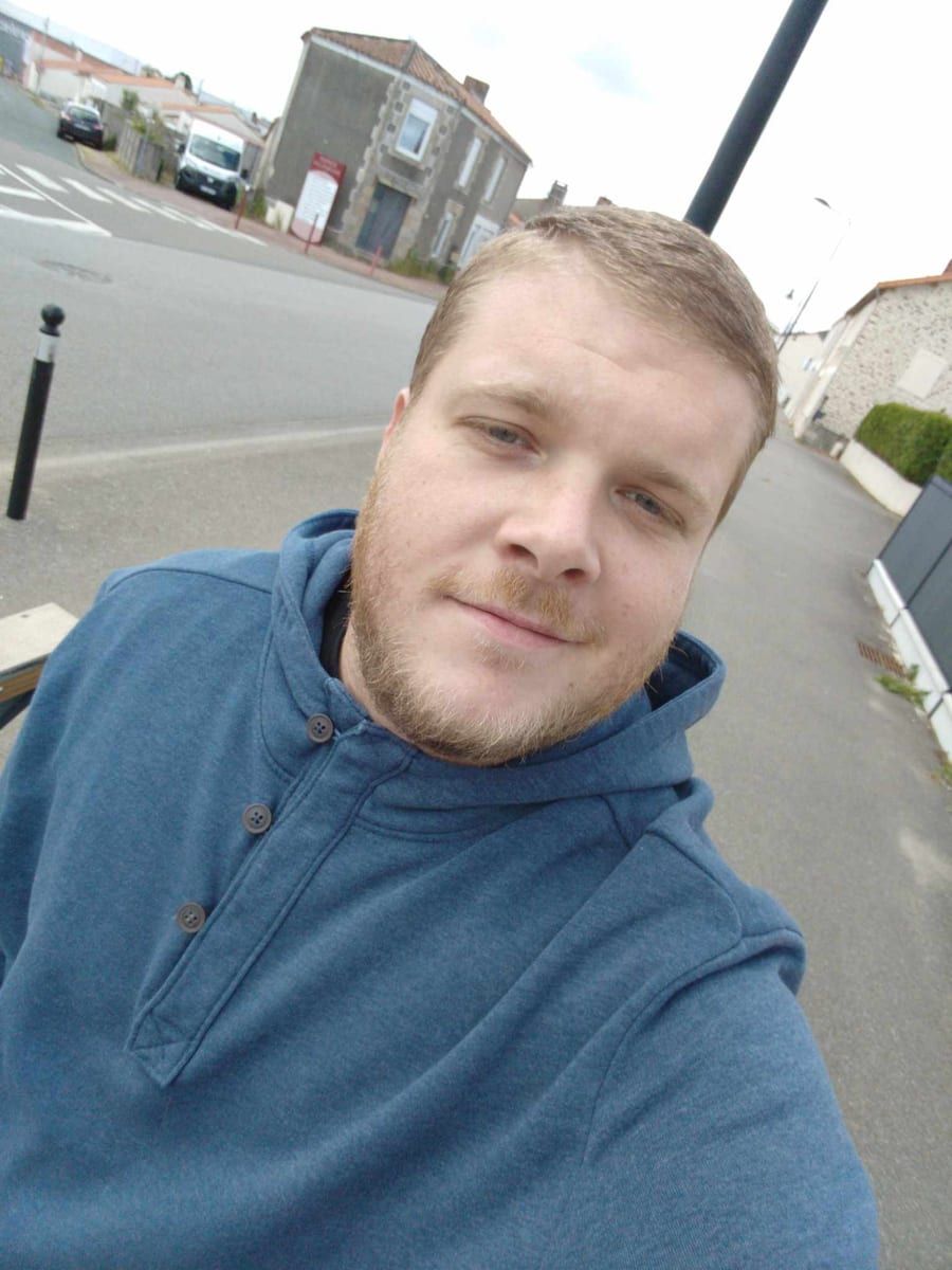 Venance - Annonce gay à Durbuy Profil de Venance, 31 ans, Annonce gay à Durbuy (Luxembourg)