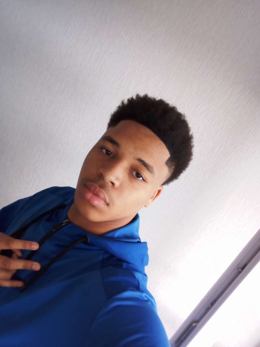 Profil de Kemuel, 35 ans, Annonce gay à Chaudfontaine (Liège)