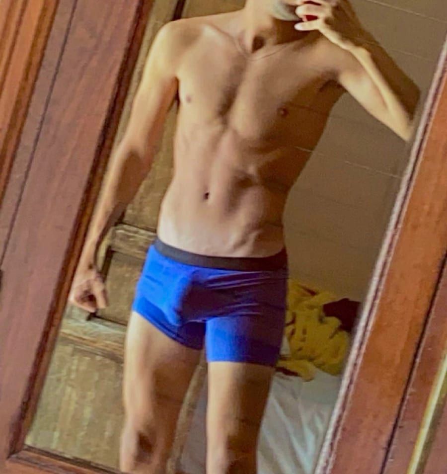 Profil de Mouaad, 22 ans, Annonce gay à Tubize (Brabant wallon)