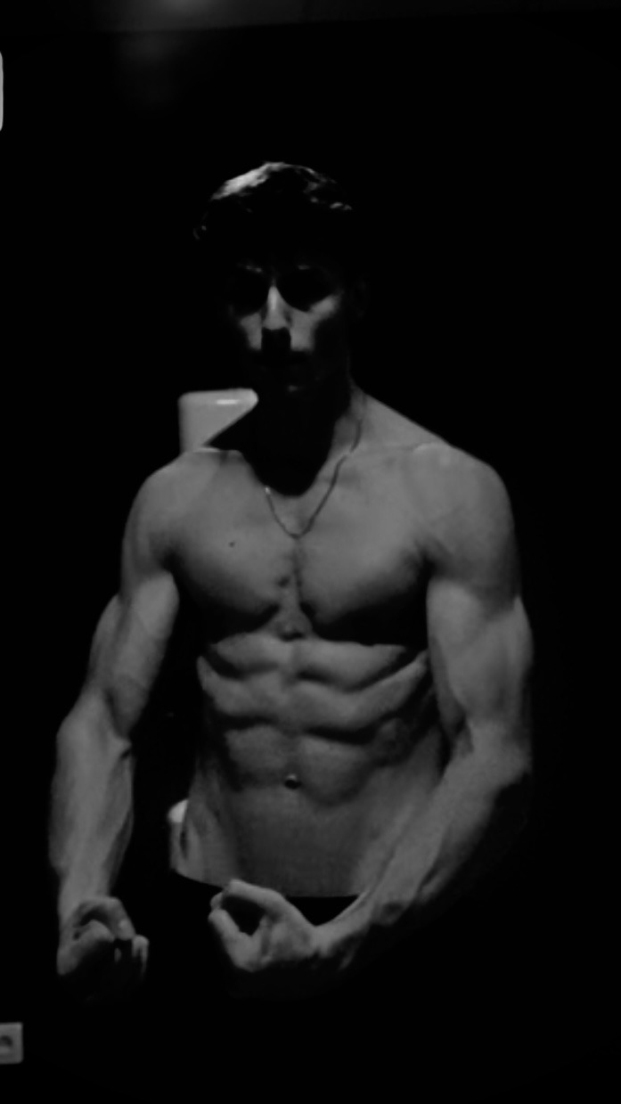 Florian - Annonce gay à Hélécine Profil de Florian, 45 ans, Annonce gay à Hélécine (Brabant wallon)