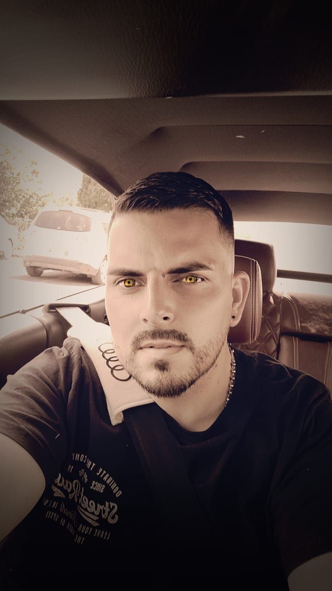 Profil de Casper, 38 ans, Annonce gay à Charleroi (Hainaut)