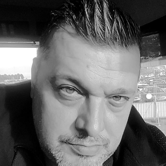Joan - Annonce gay à Beloeil Profil de Joan, 38 ans, Annonce gay à Beloeil (Hainaut)