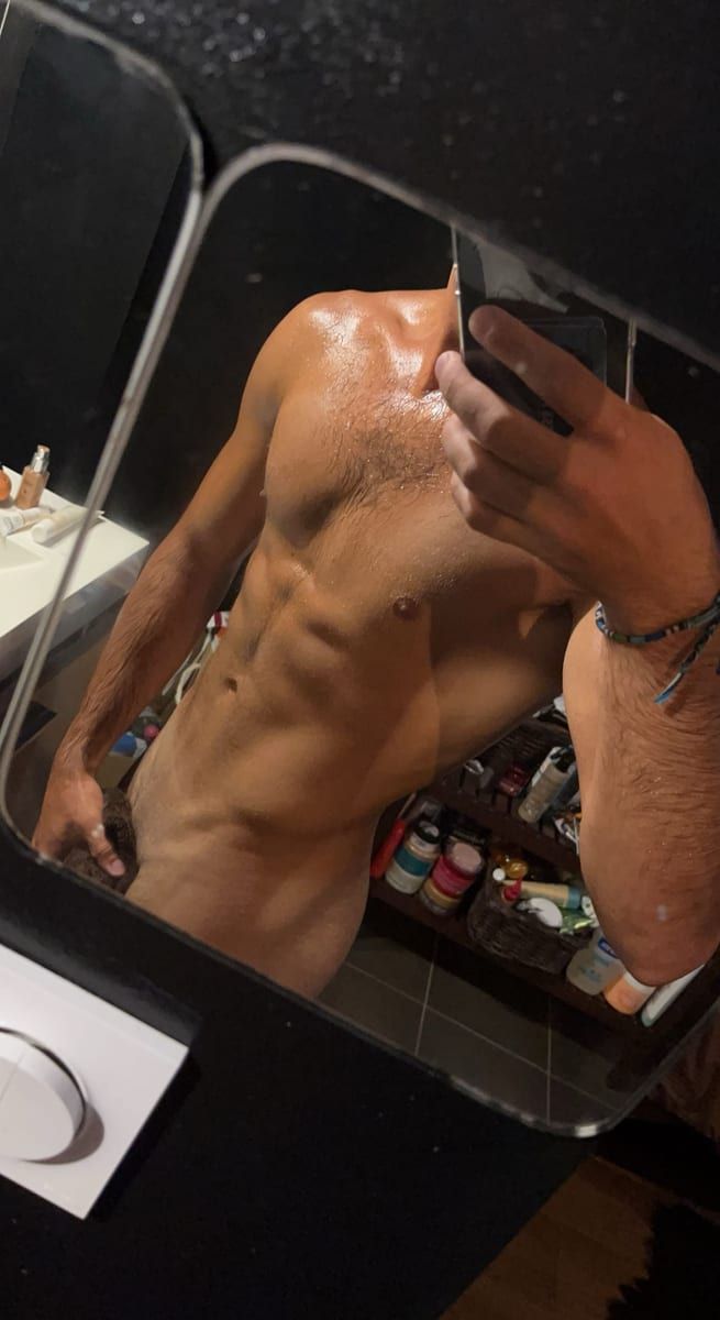 Thibauld - Annonce gay à Bernissart Profil de Thibauld, 28 ans, Annonce gay à Bernissart (Hainaut)