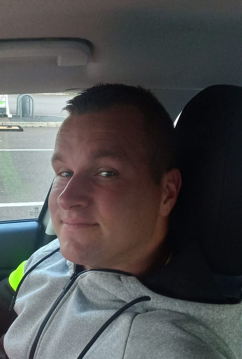 Profil de Joakin, 42 ans, Annonce gay à Vaux-sur-Sûre (Luxembourg)