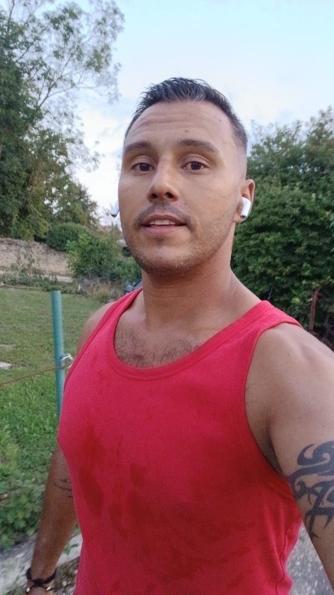 Profil de Abderzak, 40 ans, Annonce gay à Hannut (Liège)