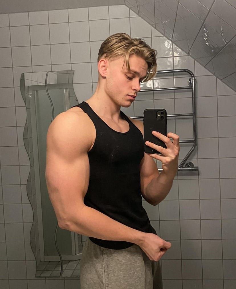 Krys - Annonce gay à Vielsalm Profil de Krys, 42 ans, Annonce gay à Vielsalm (Luxembourg)