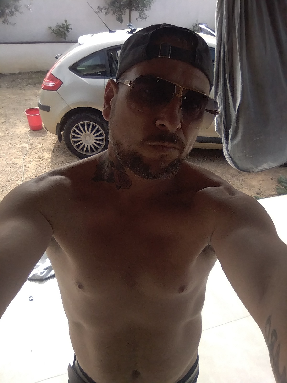 Reese - Annonce gay à Lierneux Profil de Reese, 38 ans, Annonce gay à Lierneux (Liège)