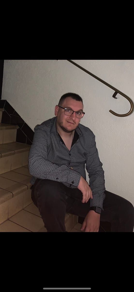 Faid - Annonce gay à Libramont-Chevigny Profil de Faid, 27 ans, Annonce gay à Libramont-Chevigny (Luxembourg)