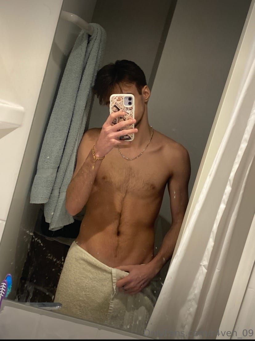 Profil de Leonid, 45 ans, Annonce gay à Hamois (Namur)