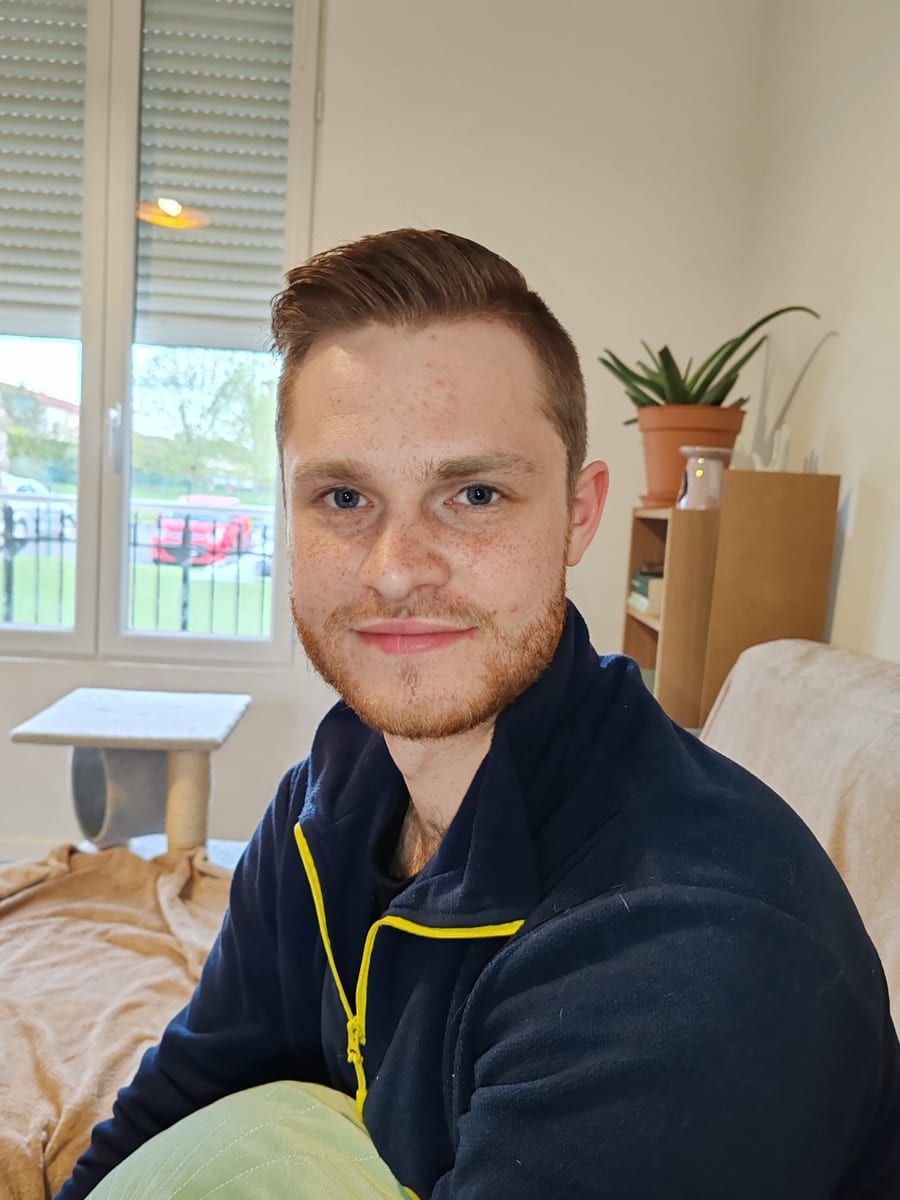Profil de Jiovanni, 26 ans, Annonce gay à Yvoir (Namur)