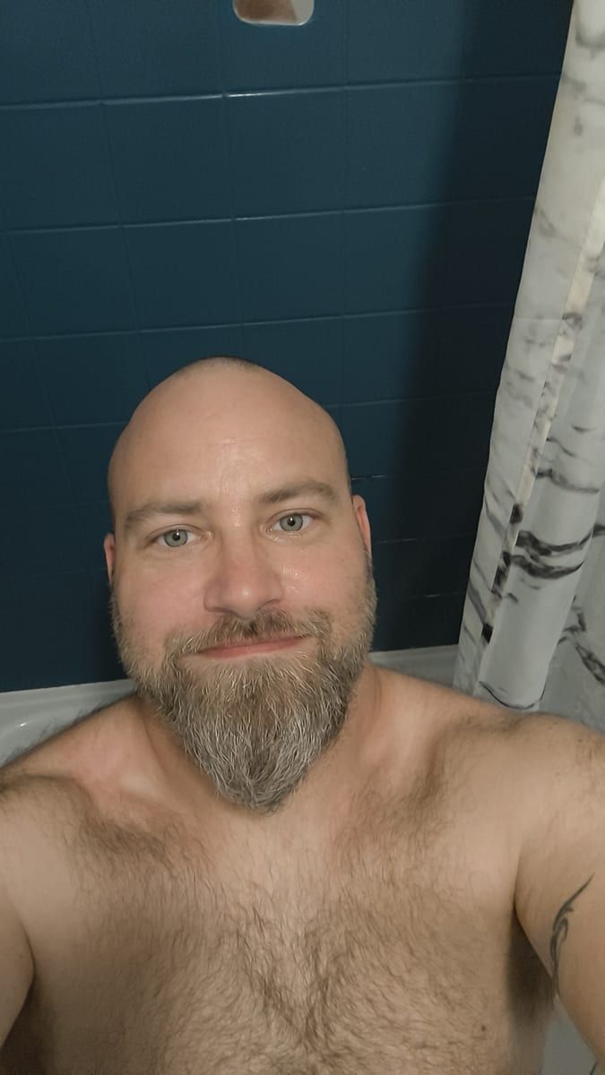 Profil de Dragan, 26 ans, Annonce gay à Grez-Doiceau (Brabant wallon)