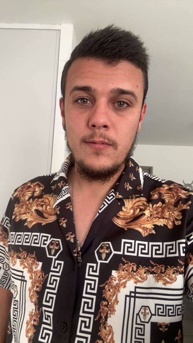 Profil de Luka, 35 ans, Annonce gay à Anderlecht (Bruxelles-Capitale)
