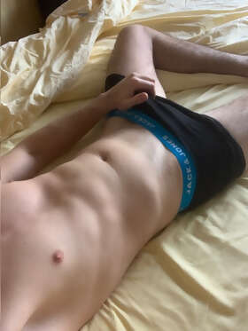 Profil de Toufirk, 24 ans, Annonce gay à Soignies (Hainaut)