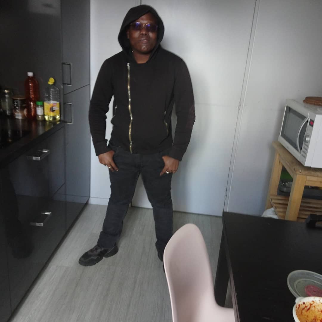 Djaber - Annonce gay à Saint-Hubert Profil de Djaber, 35 ans, Annonce gay à Saint-Hubert (Luxembourg)