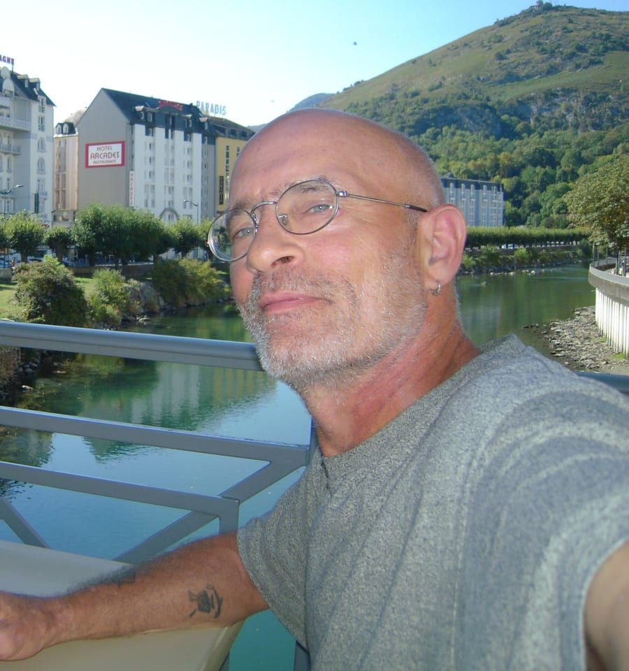Profil de Mahdi, 24 ans, Annonce gay à Woluwe-Saint-Pierre (Bruxelles-Capitale)