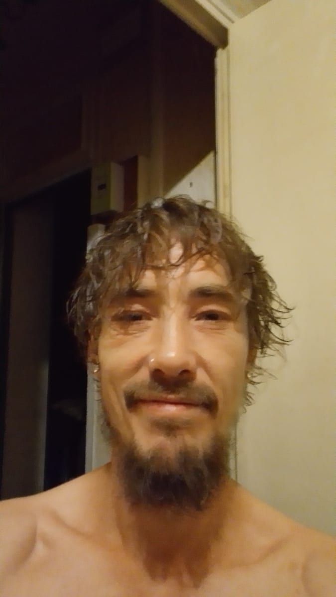 Profil de Yonn, 43 ans, Annonce gay à Nassogne (Luxembourg)