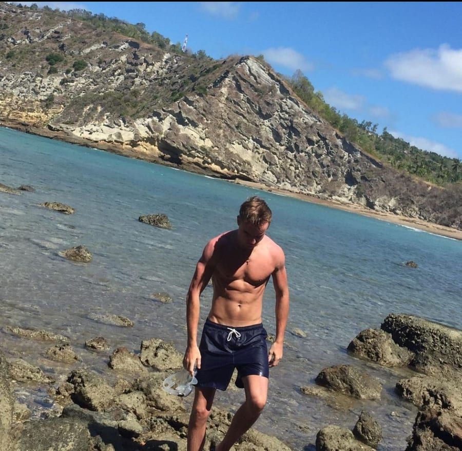 Anoki - Annonce gay à Flobecq Profil de Anoki, 22 ans, Annonce gay à Flobecq (Hainaut)