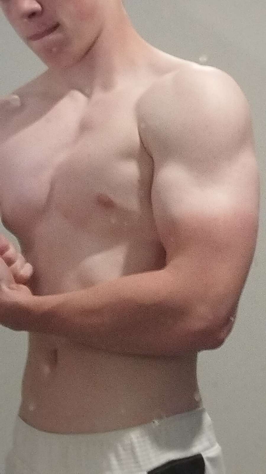 Profil de Bonheur, 28 ans, Annonce gay à La Calamine (Liège)