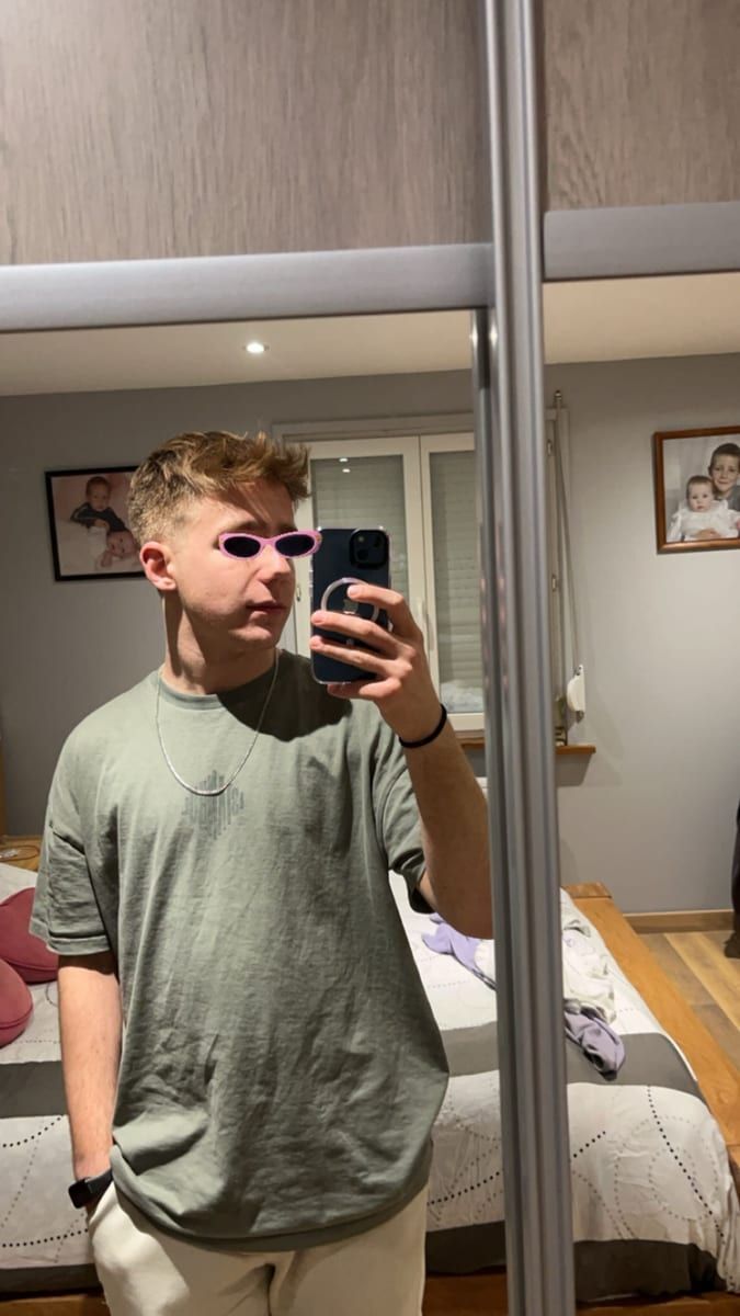 Benny - Annonce gay à Erezée Profil de Benny, 35 ans, Annonce gay à Erezée (Luxembourg)