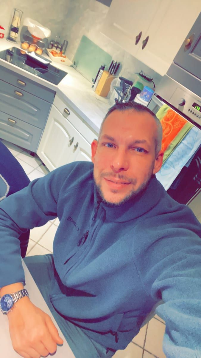 Profil de Lenaik, 35 ans, Annonce gay à Silly (Hainaut)